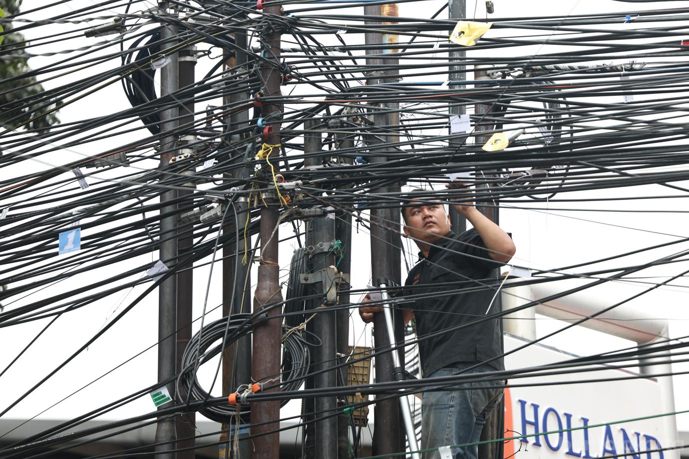 Penertiban Kabel Duren Tiga 6