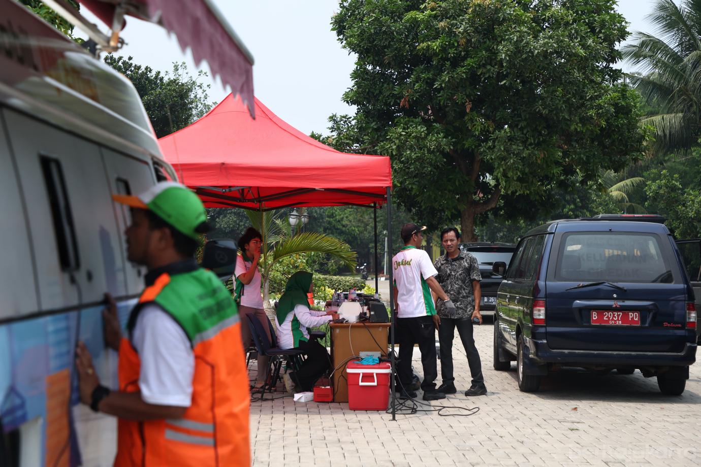 1.39 Kendaraan Lulus Uji Emisi Gratis di Setu Babakan