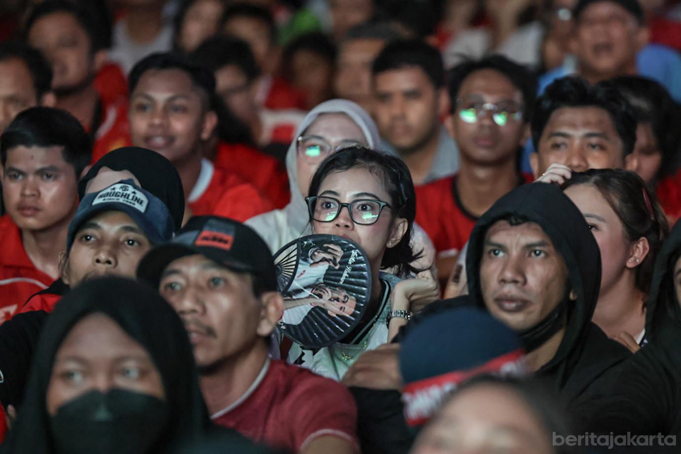 Ribuan Warga Padati Area Nobar Final ASEAN Cup di GBK 6