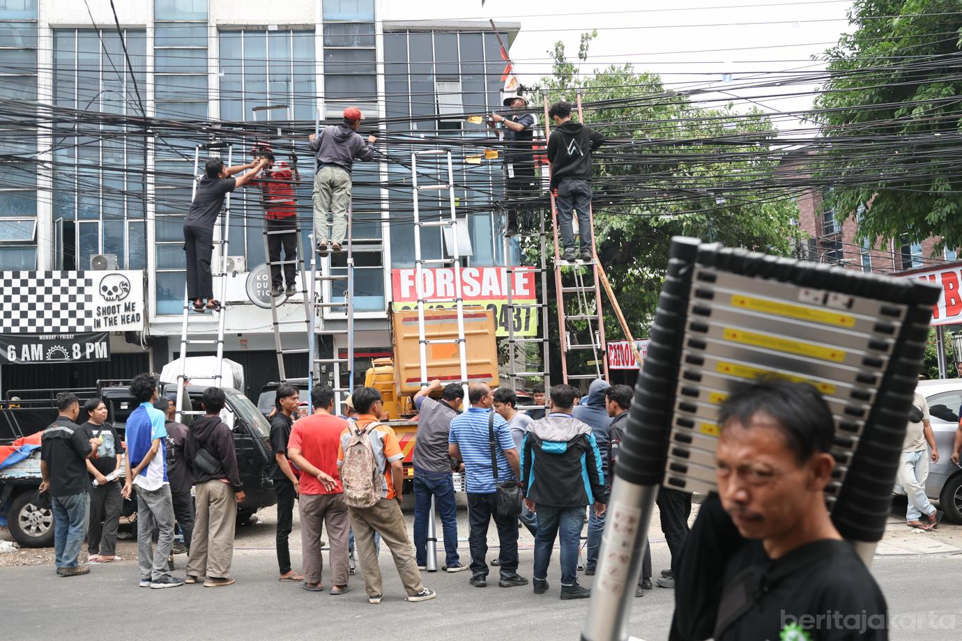 Penertiban Kabel Duren Tiga 4
