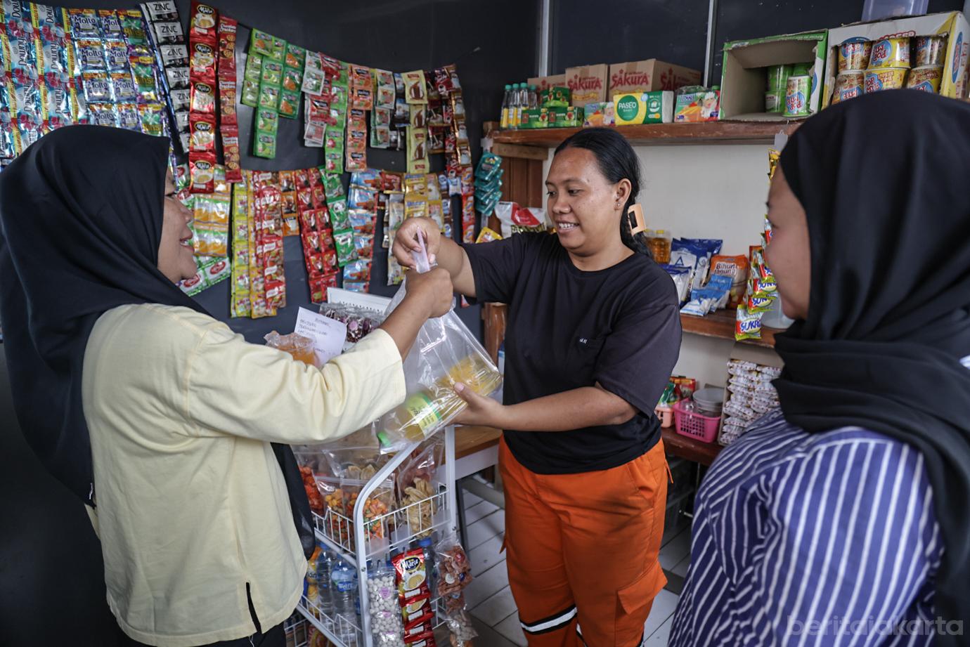Kelurahan Tangki Manfaatkan Bank Sampah Tankimart untuk Tukar Limbah Jadi Sembako 3