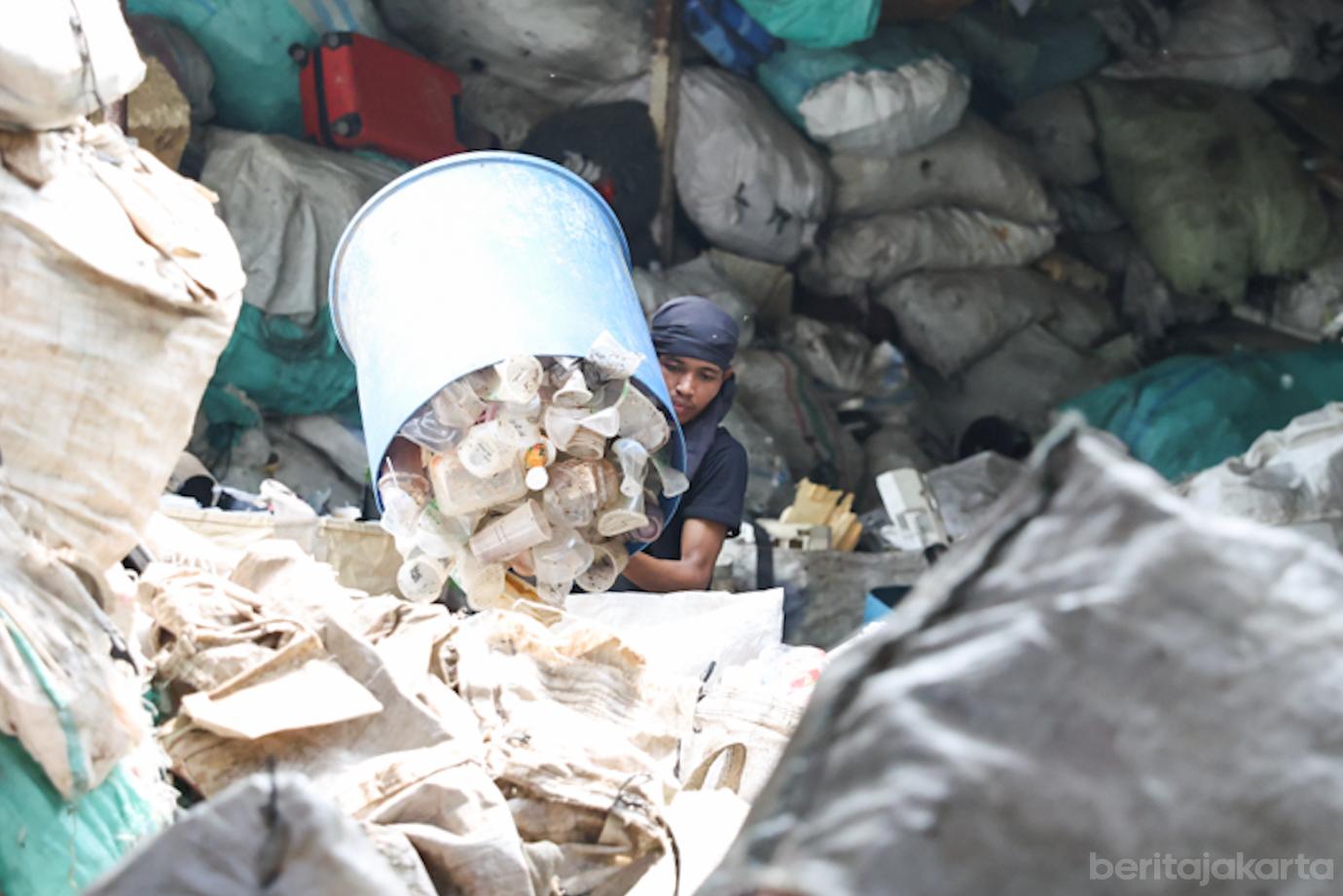 Pencacahan Plastik 7
