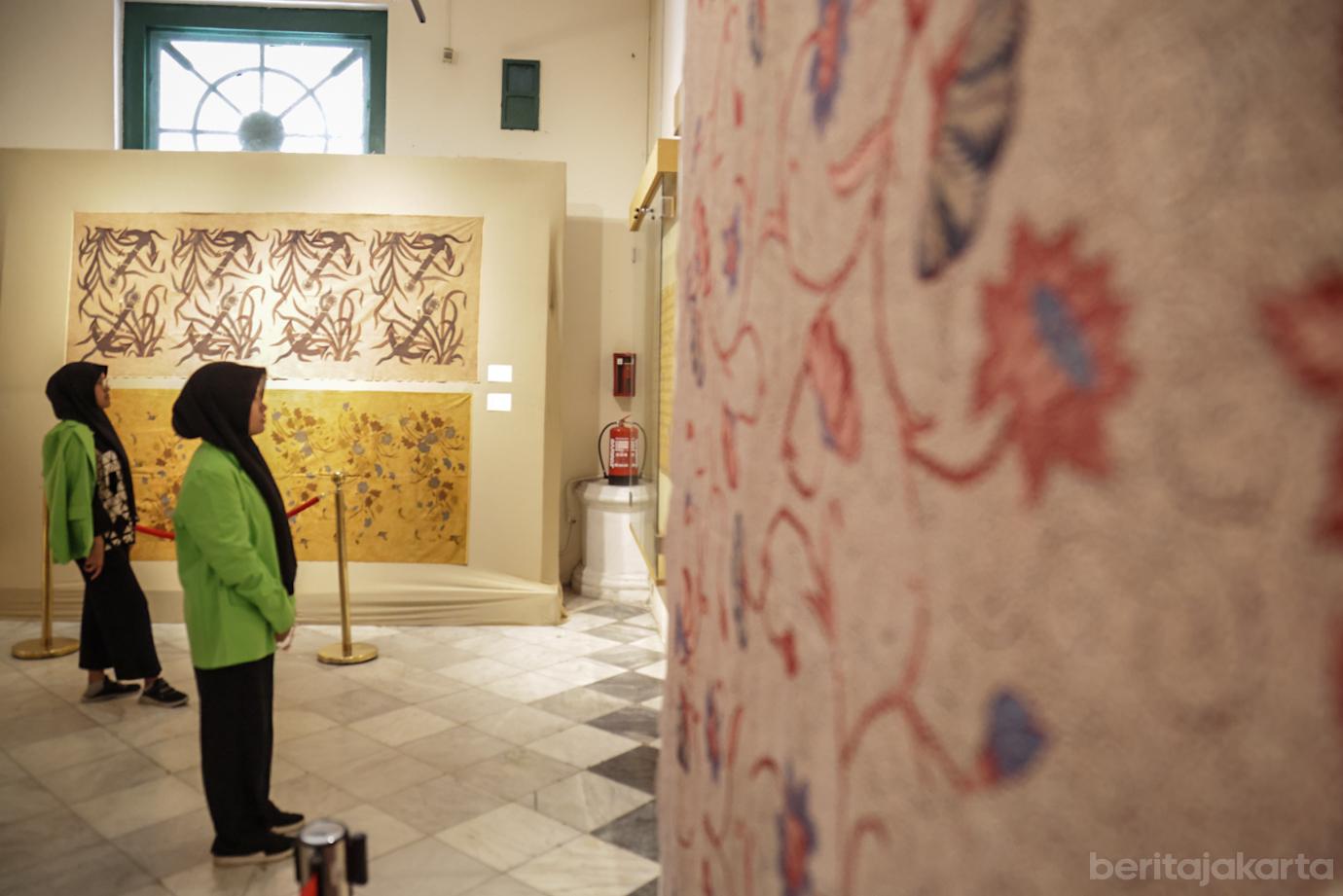 Menelusuri Jejak Keindahan Batik di Museum Tekstil 6