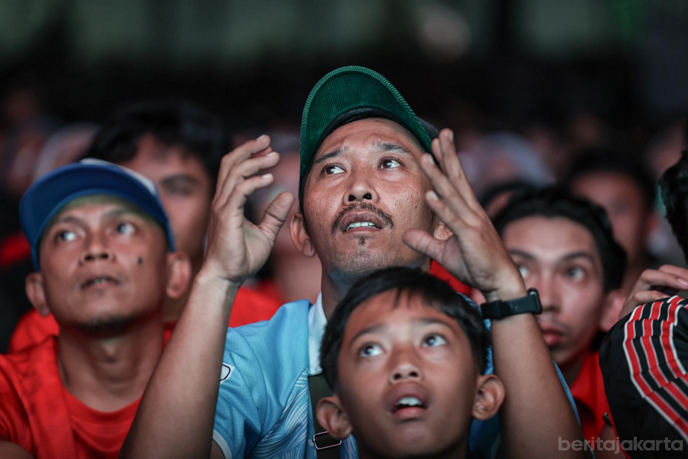 Ribuan Warga Padati Area Nobar Final ASEAN Cup di GBK 4