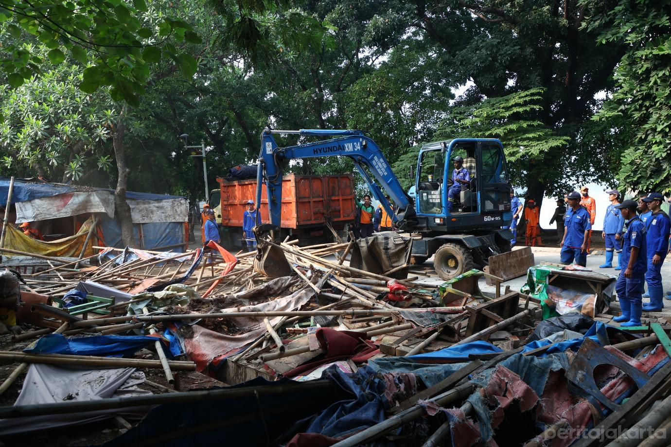 1.Pemkot Jaksel Tata Kawasan Setu Babakan