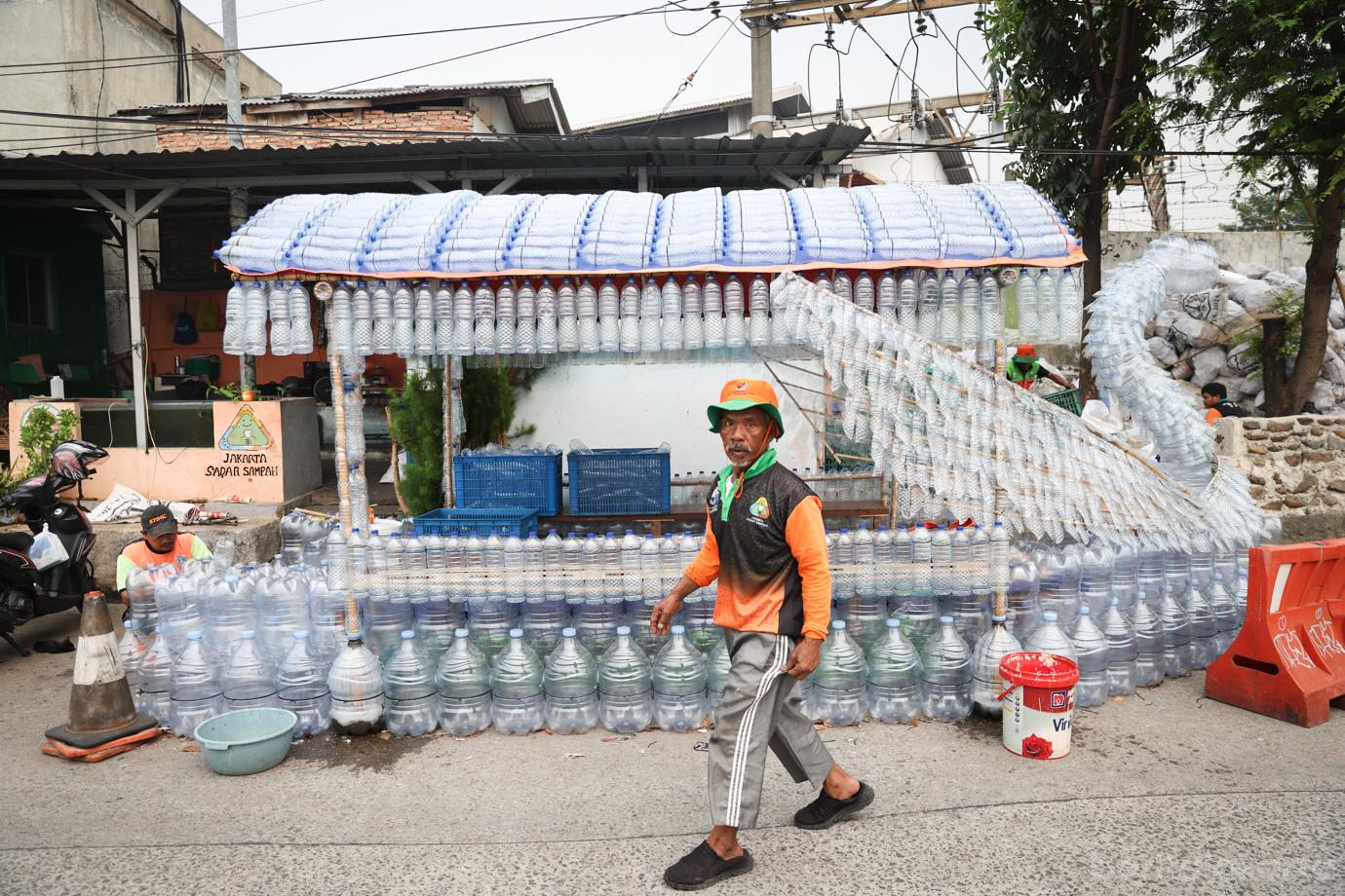 Perahu Botol Plastik 7