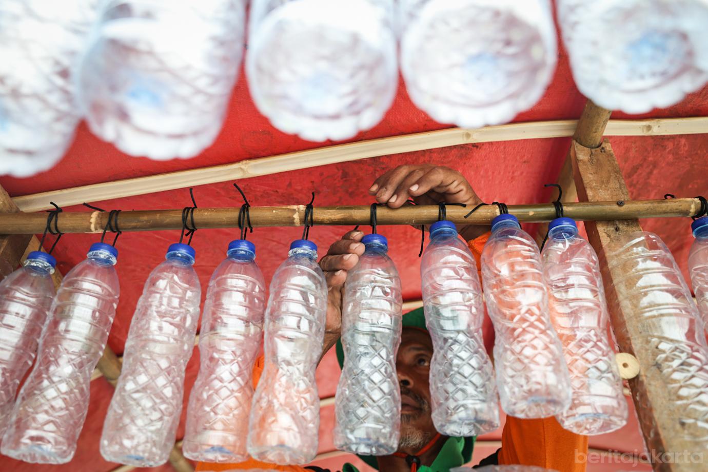 Perahu Botol Plastik 1