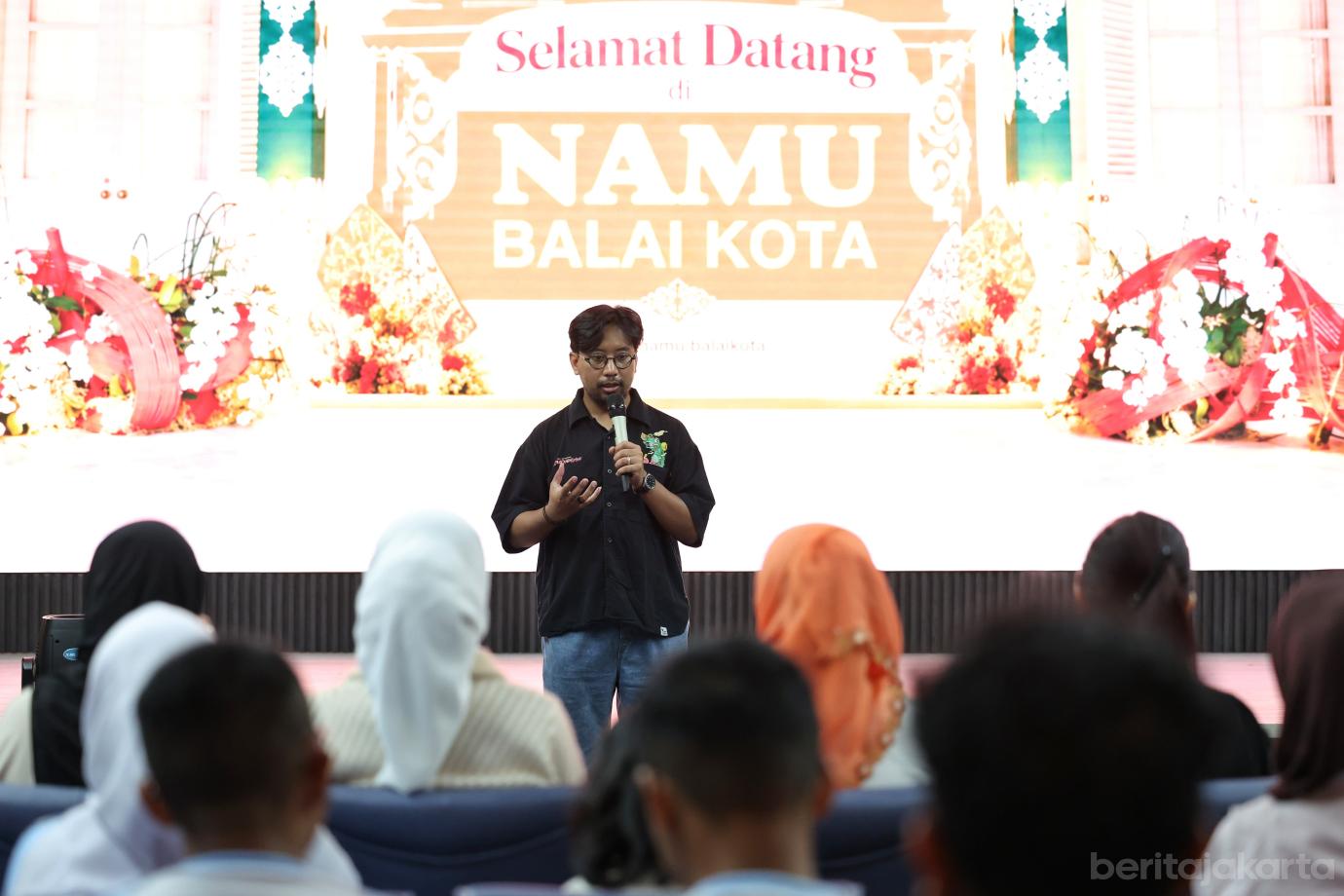 7.Jadi Ruang Terbuka, Masyarakat Diajak Namu Balai Kota