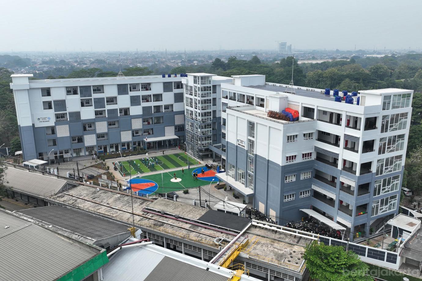1.Pemprov DKI Rampungkan Renovasi 16 Gedung Sekolah