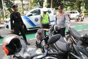 qLRUaecRSER2988fWG27gpNm37ACautI.jpg