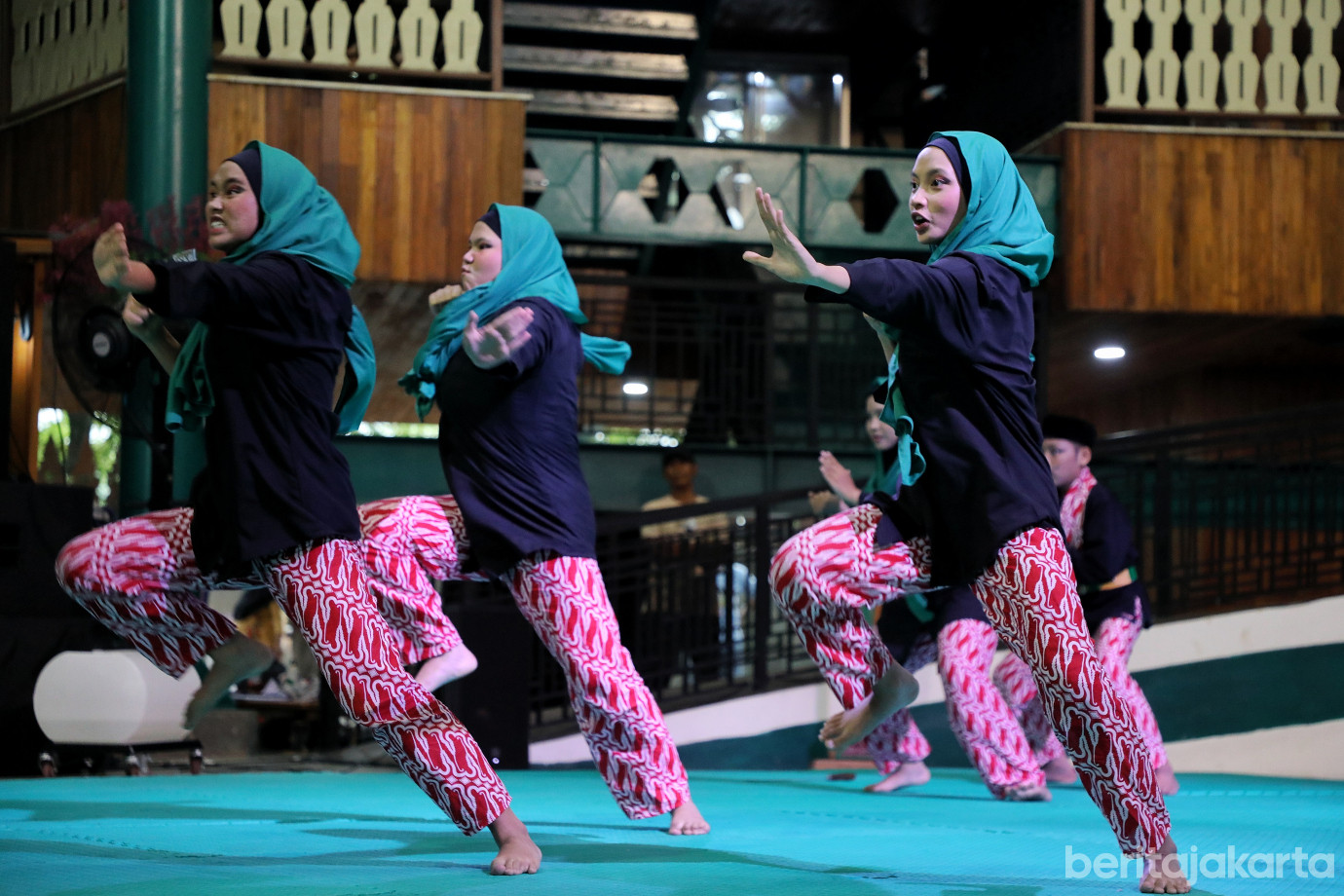 7.dapat penjaga dan penggerak kebudayaan Betawi.jpg
