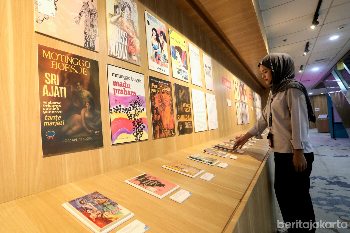 6 Dispusip DKI Gelar Pameran “Titik Balik Motinggo Busye” _6.jpg