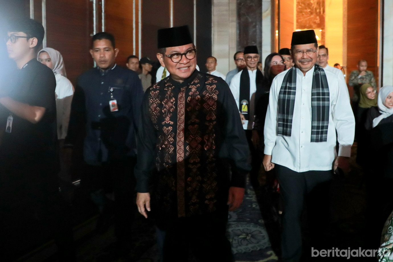 1-3 benyaminS award.jpg