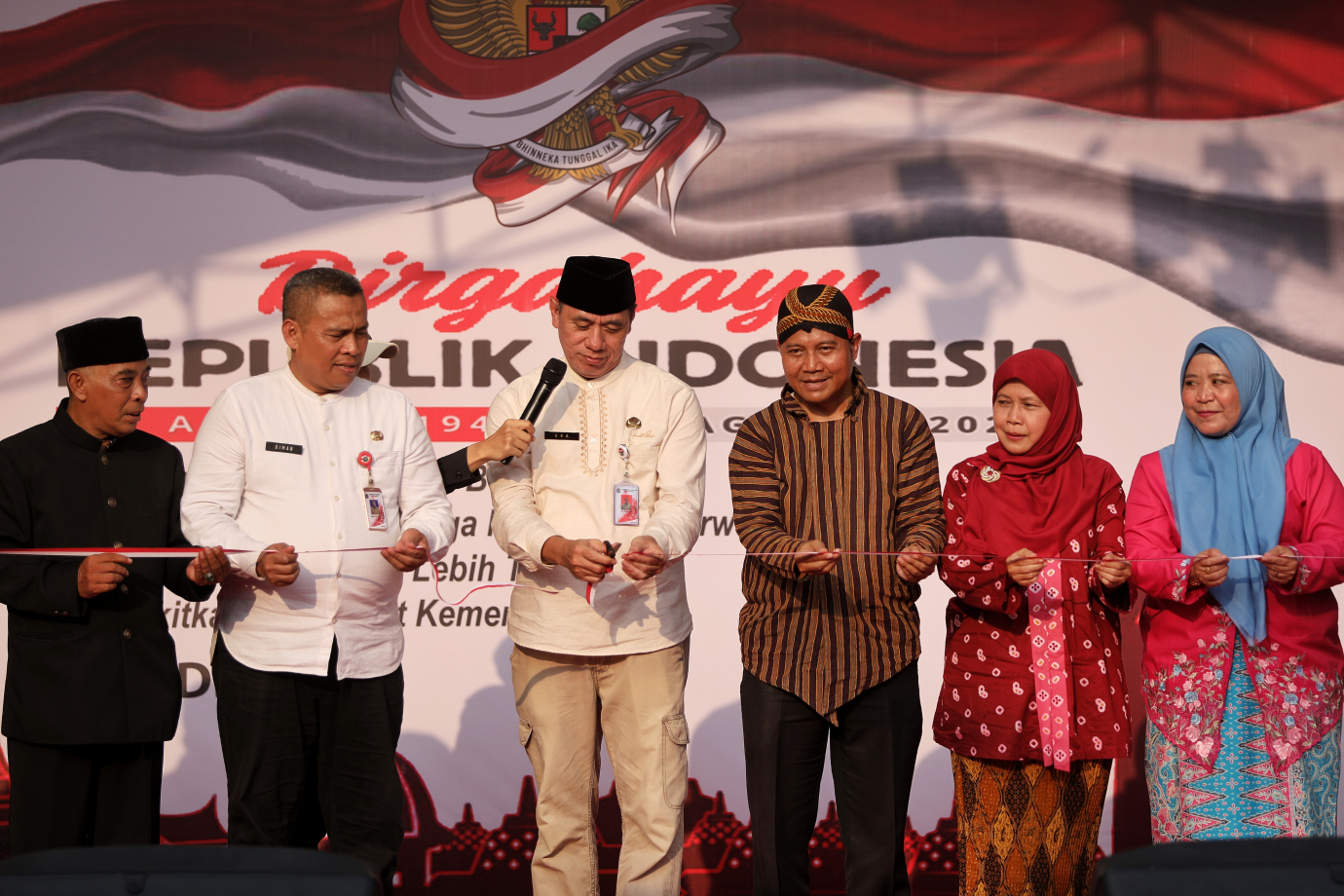 3.Bazar UMKM RW.04 Kelurahan Dukuh.jpg