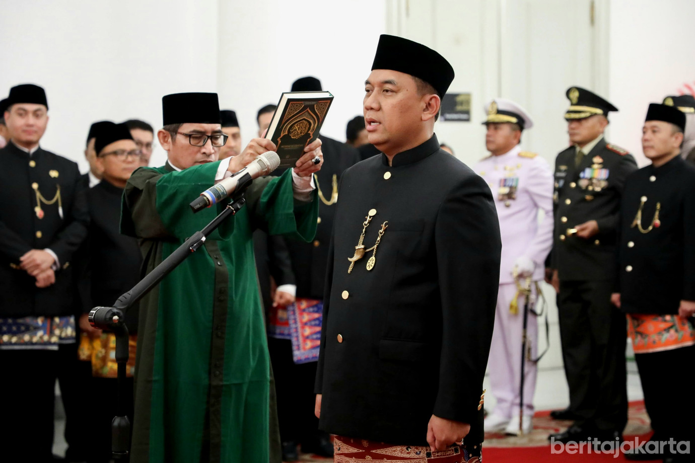 3pelantikan Uus Sekda.jpg