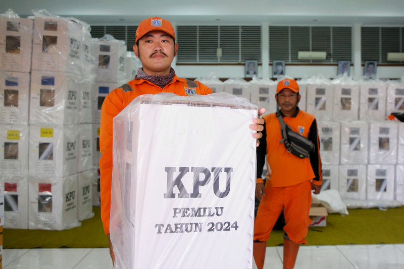 2.Pendistribusian Logistik Pemilu.jpg