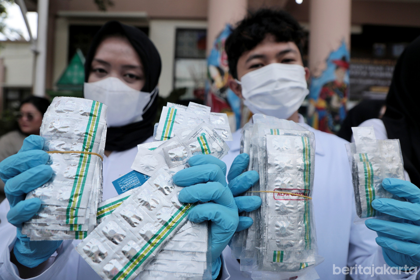 4.Sebanyak 67.605 Obat Terlarang Di Ciracas Dimusnahkah.jpg