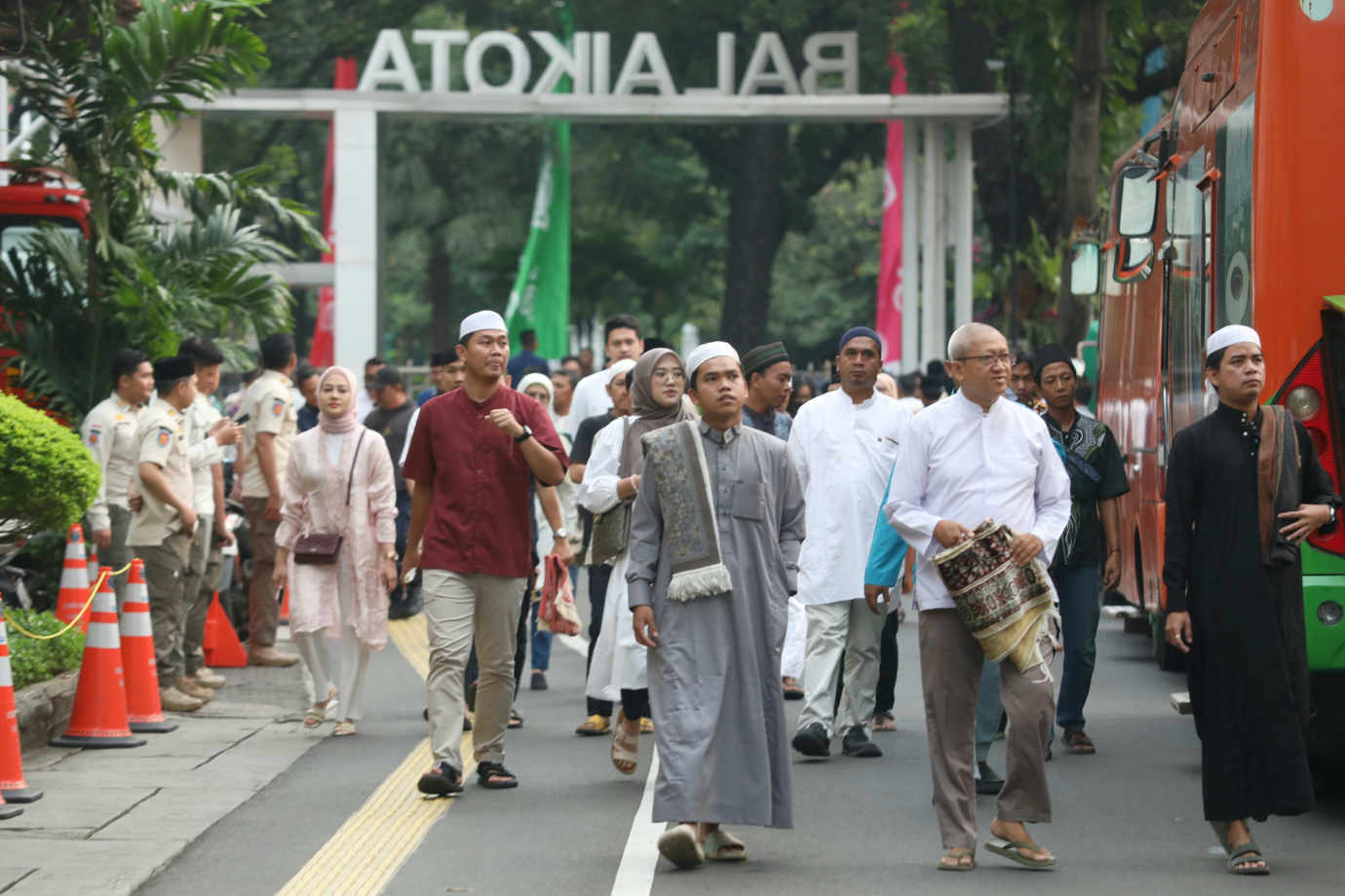 1 Sholat Idul Adha di Masjid Fatahilah_1.jpg