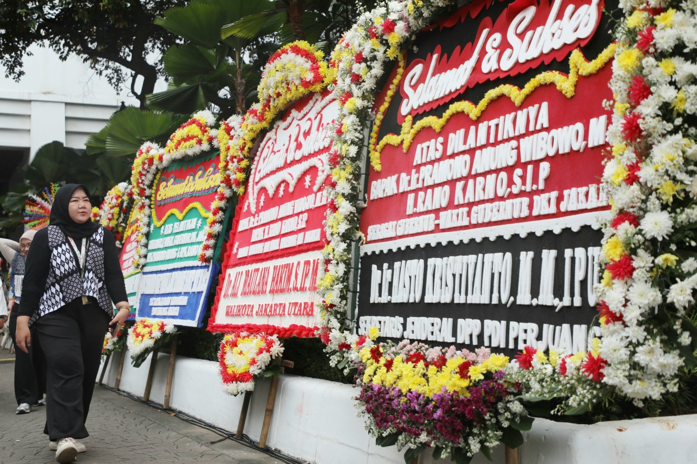 3 Karangan Bunga Balaikota _3.jpg