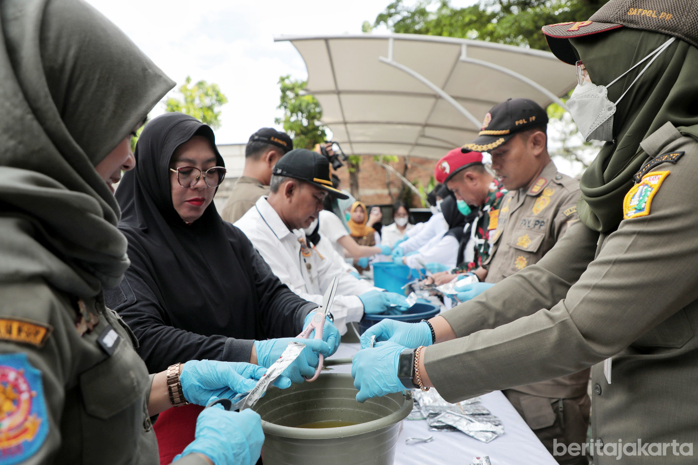 5.Sebanyak 67.605 Obat Terlarang Di Ciracas Dimusnahkah.jpg