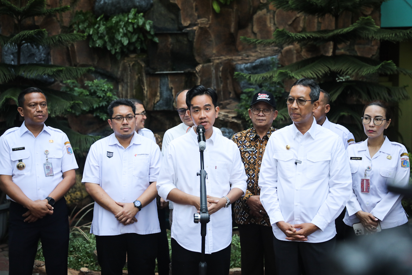 7 Makan bergizi 70-2.jpg