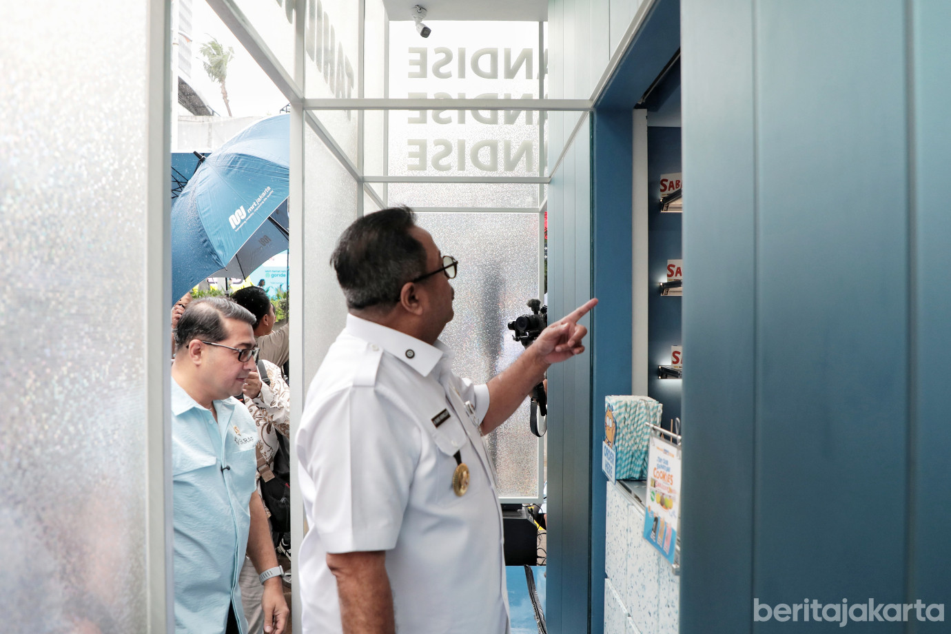 7.Wagub Hadiri Pembukaan Toko Kolaborasi MRT Jakarta dengan Tahilalats.jpg