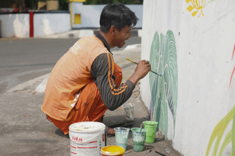 5 ppsu mural pulogadung.jpg