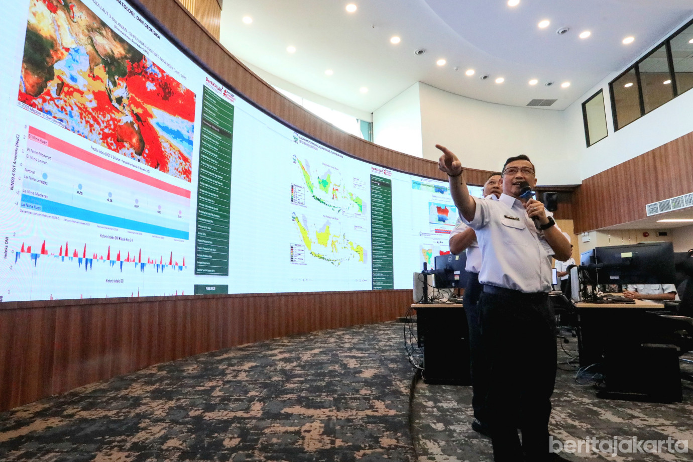 2 Wagub DKI Kunjungi BMKG Perkuat Mitigasi Bencana_2.jpg