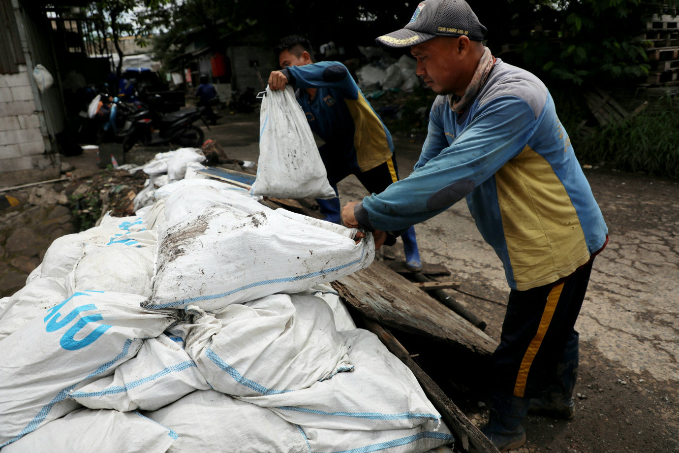 6 Pembersihan Kali PHB Cakung Drain_6.jpg