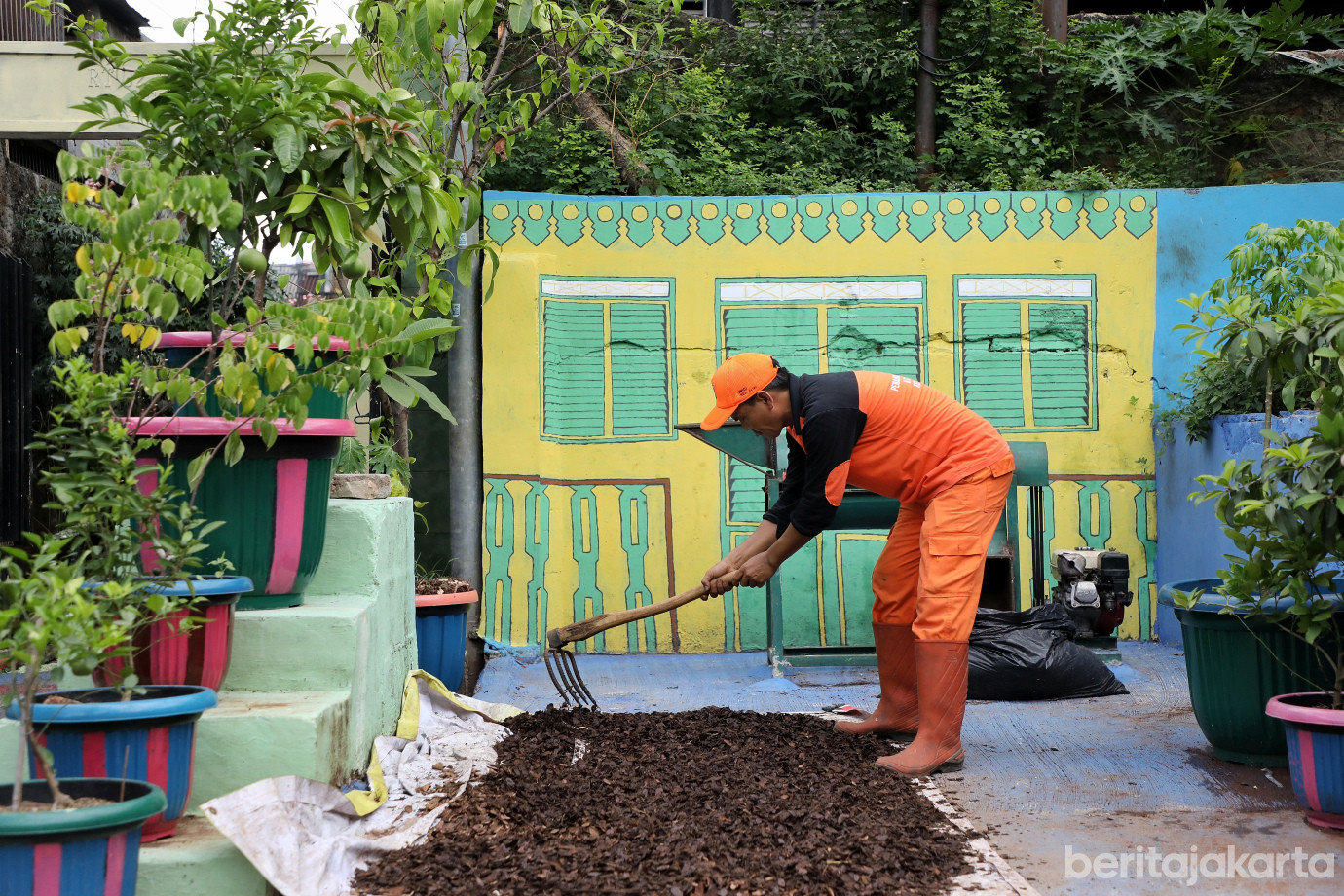 4.Kelurahan Slipi Raih Penghargaan Benyamin S Award Kategori Nyaman.jpg