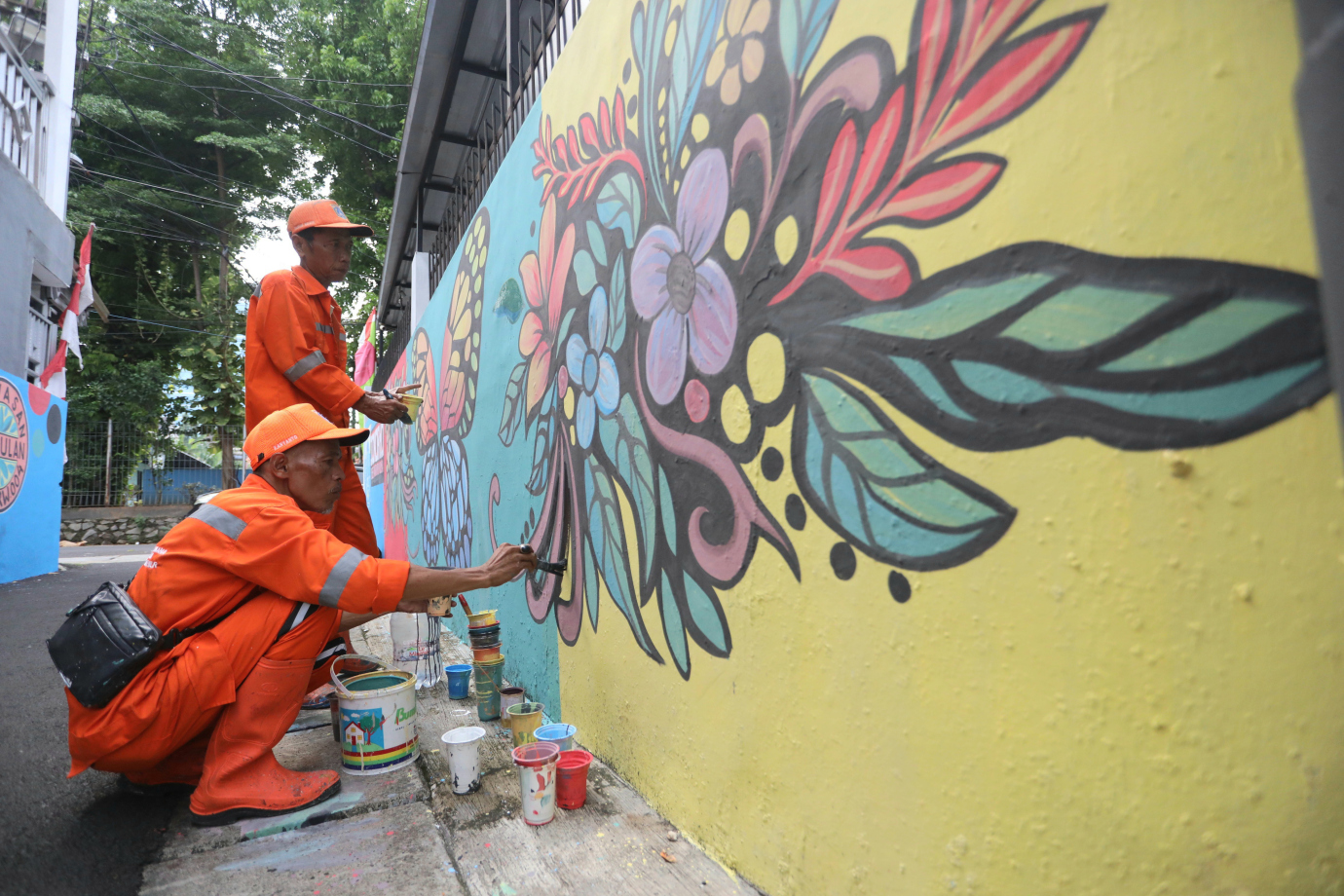 3 PPSU Bendungan Hilir Percantik Kawasan dengan Mural_3.jpg