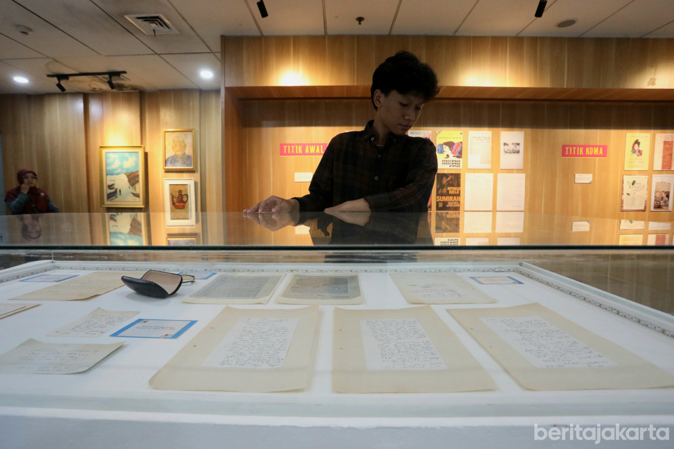 3 Dispusip DKI Gelar Pameran “Titik Balik Motinggo Busye” _3.jpg