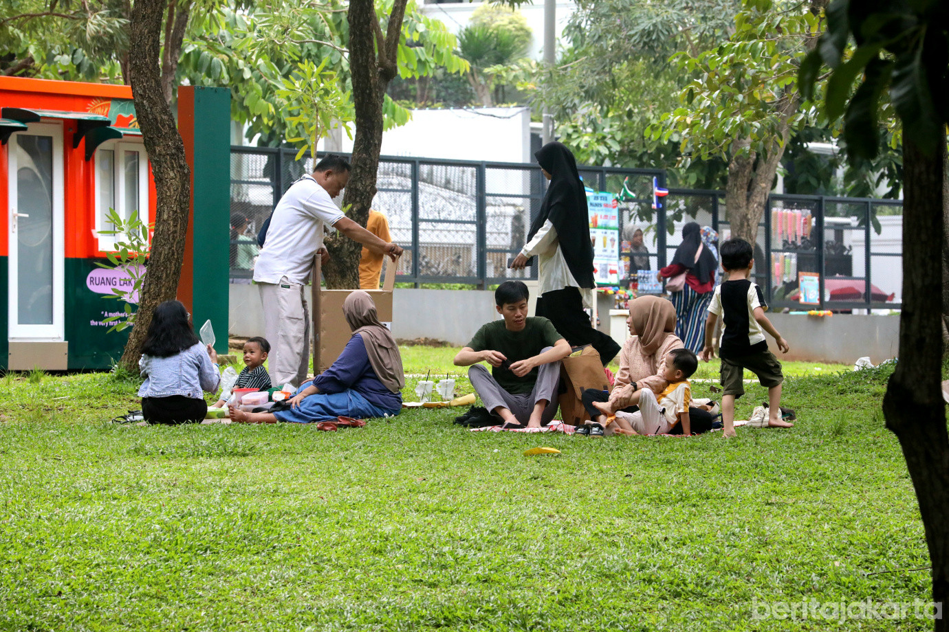 5 Libur Natal Tebet Eco Park Dipadati Warga Jakarta_5.jpg