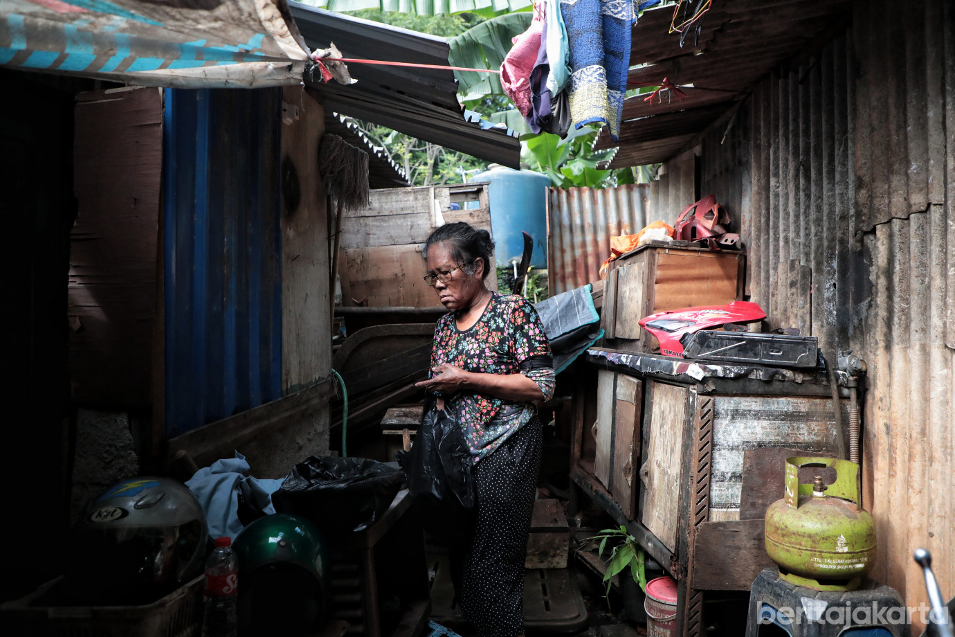 4.27 KK Penghuni TPU Kebon Nanas Pindah ke Rusunawa__.jpg