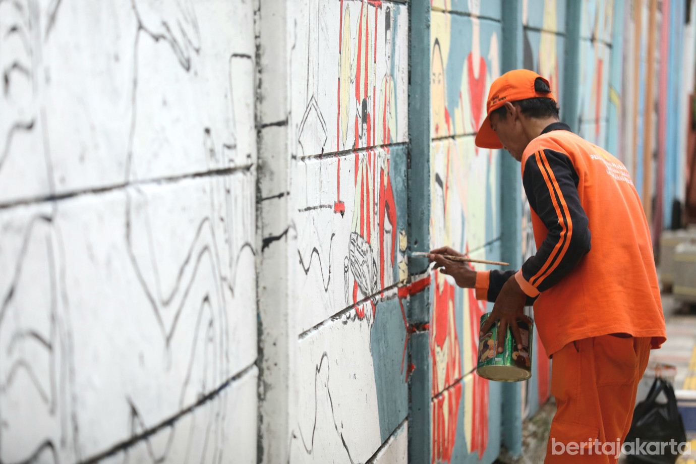 3 Mural Karya PPSU Senen Warnai Jalan Dr.Abdul Rahman Saleh_3.jpg
