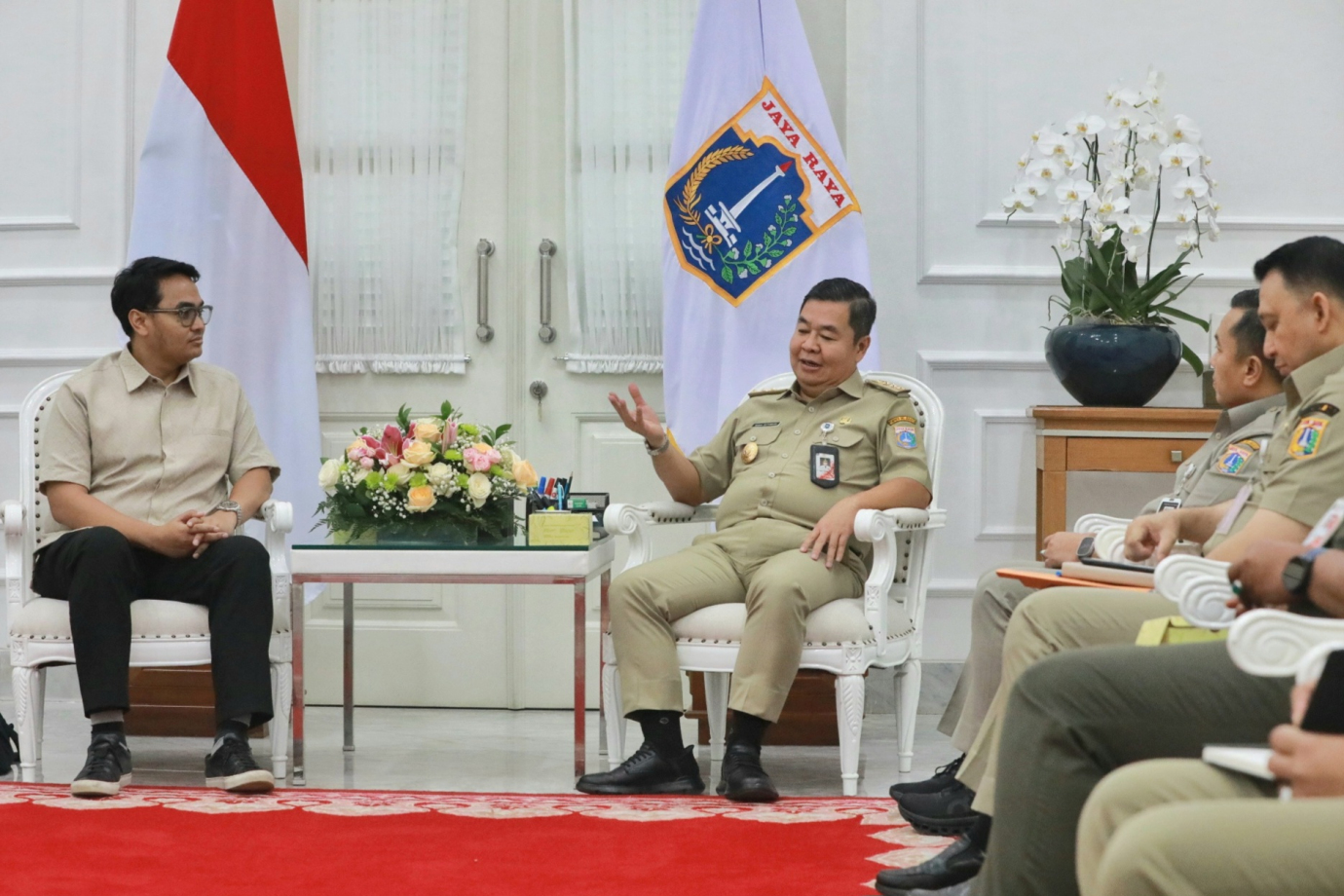 2-pj tiktok.jpg