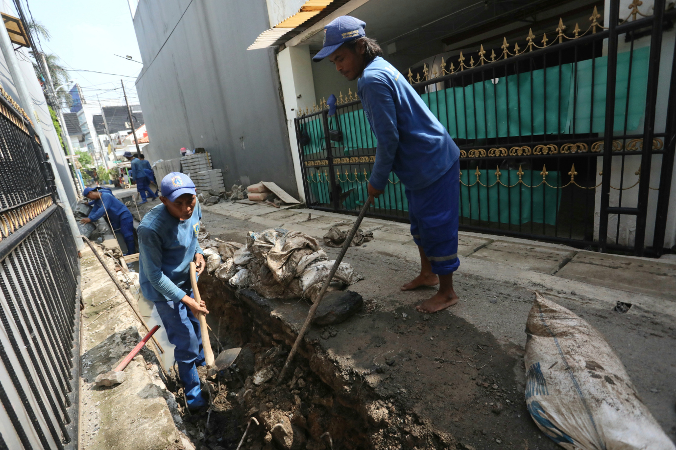 1 Sudin SDA Jakarta Pusat Normalisasi Saluran di Jalan Juana_1.jpg