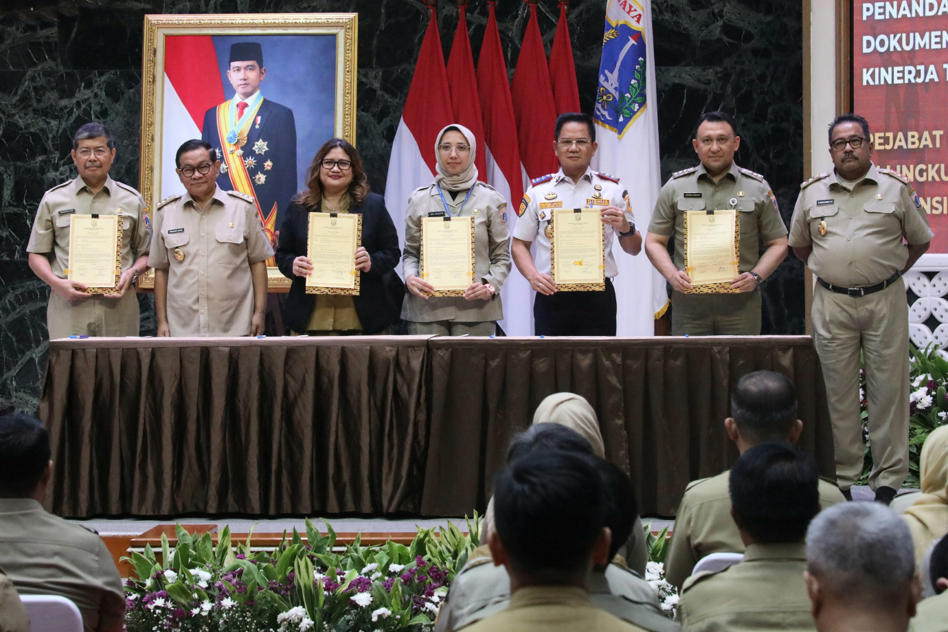 6 Gubernur Pramono Tandatangani Perjanjian Kinerja Tahun 2025_6.jpg