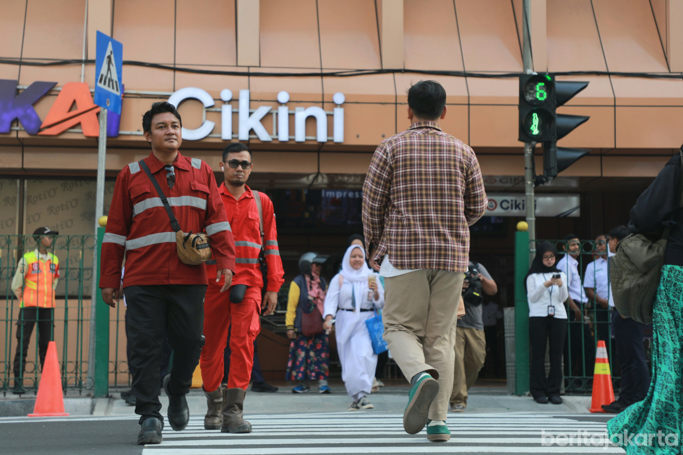 4-1gubcikinisimatupang.jpg