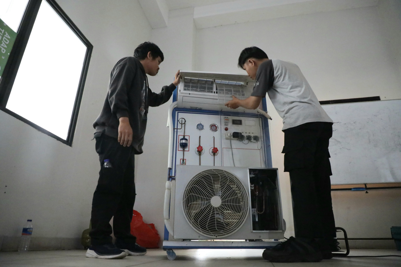 02 10 Peserta Ikuti MTU Teknik Pendingin_2.jpg