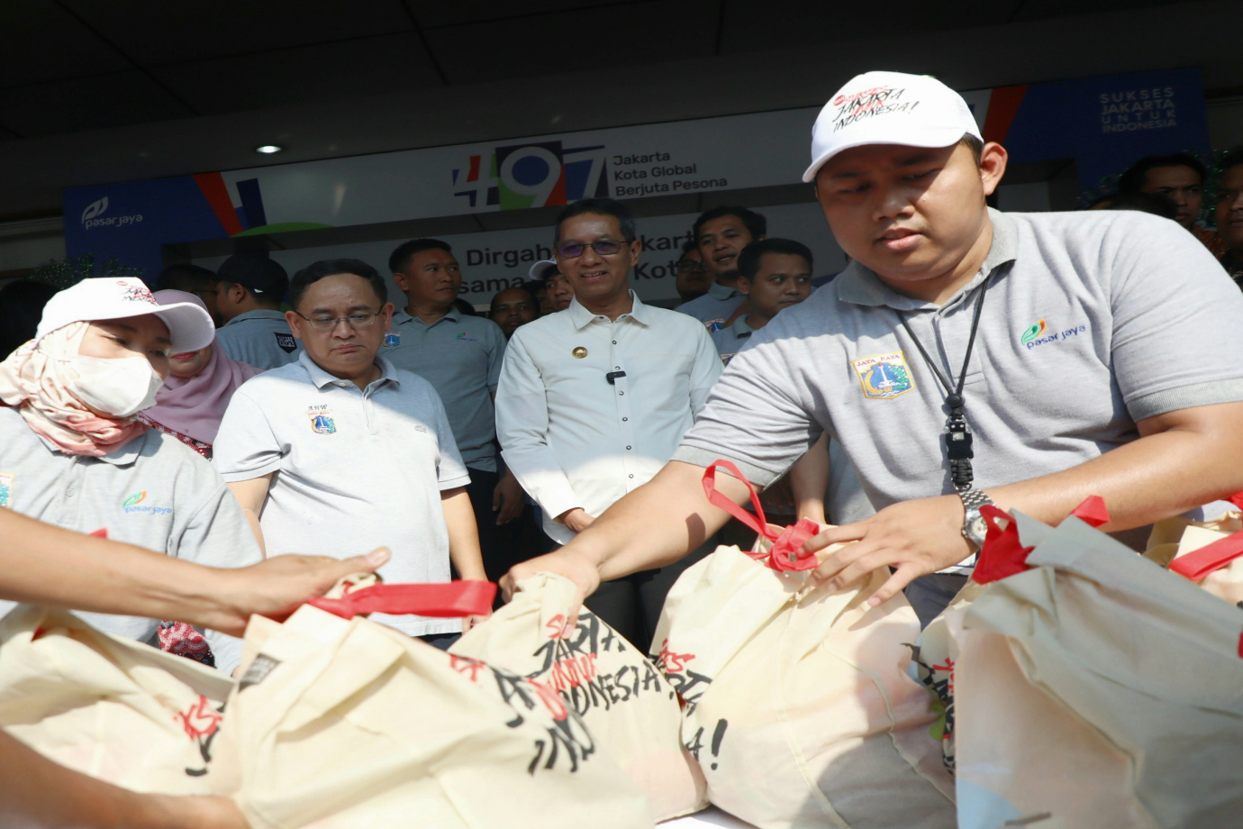 4 Pj Gubernur Bazaar Pasar Jaya 4.jpg