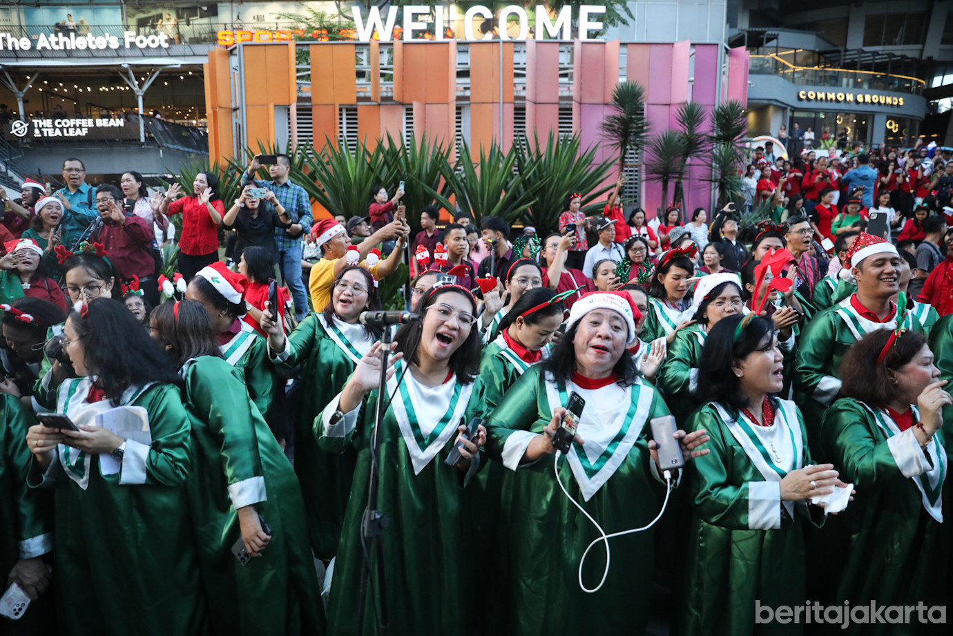 Wagub Christmas Carol Fx-1.jpg