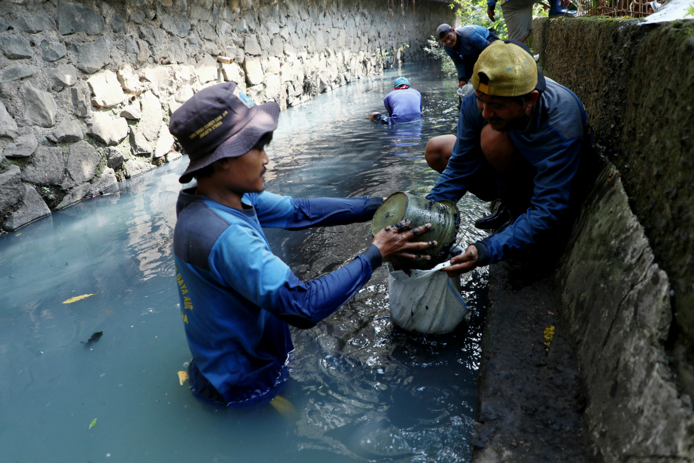 1 Satpel SDA Cilincing Kuras Saluran PHB Kali Gading Griya Lestari_1.jpg