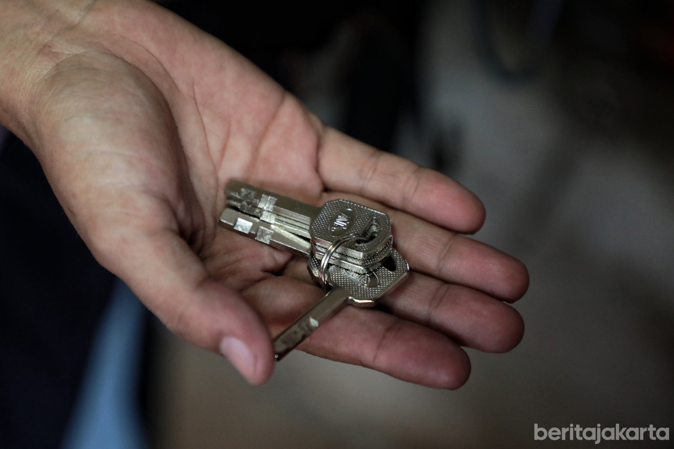 5.27 KK Penghuni TPU Kebon Nanas Pindah ke Rusunawa__.jpg