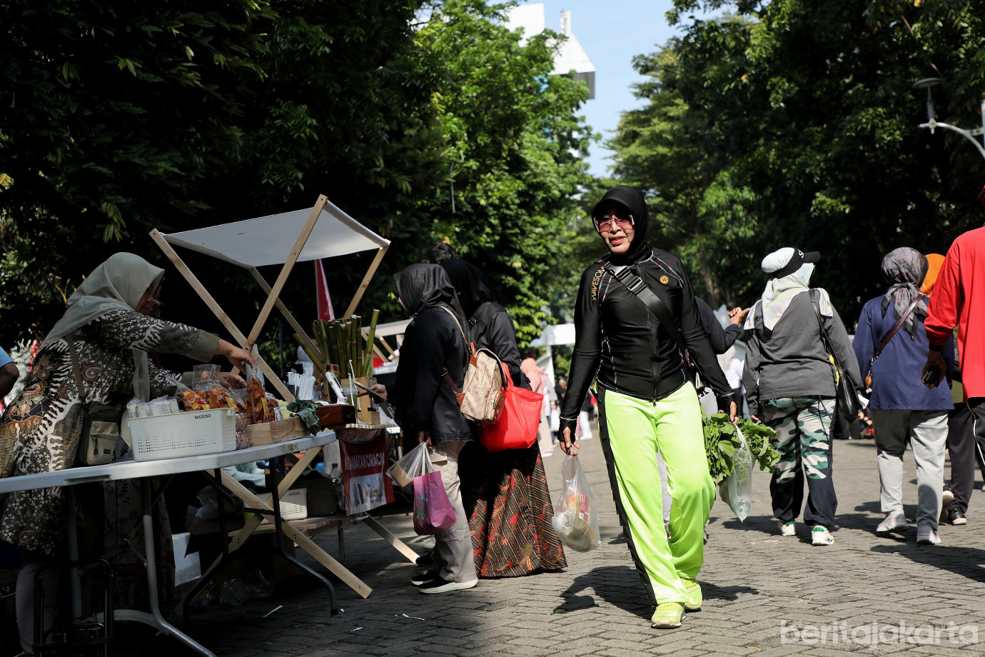 6.Pasar Tumbuh Jakarta Timur.jpg
