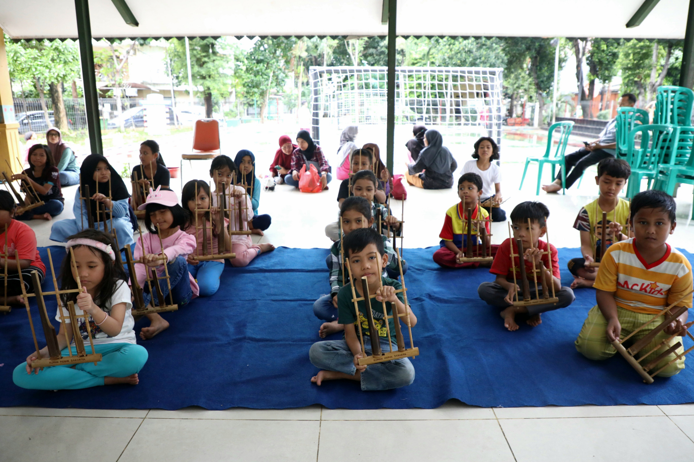 6 Pelatihan Angklung di RPTRA Matahari_6.jpg
