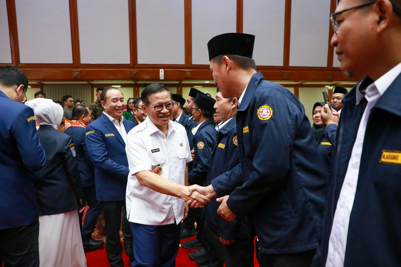 9-1 gubkartun.jpg