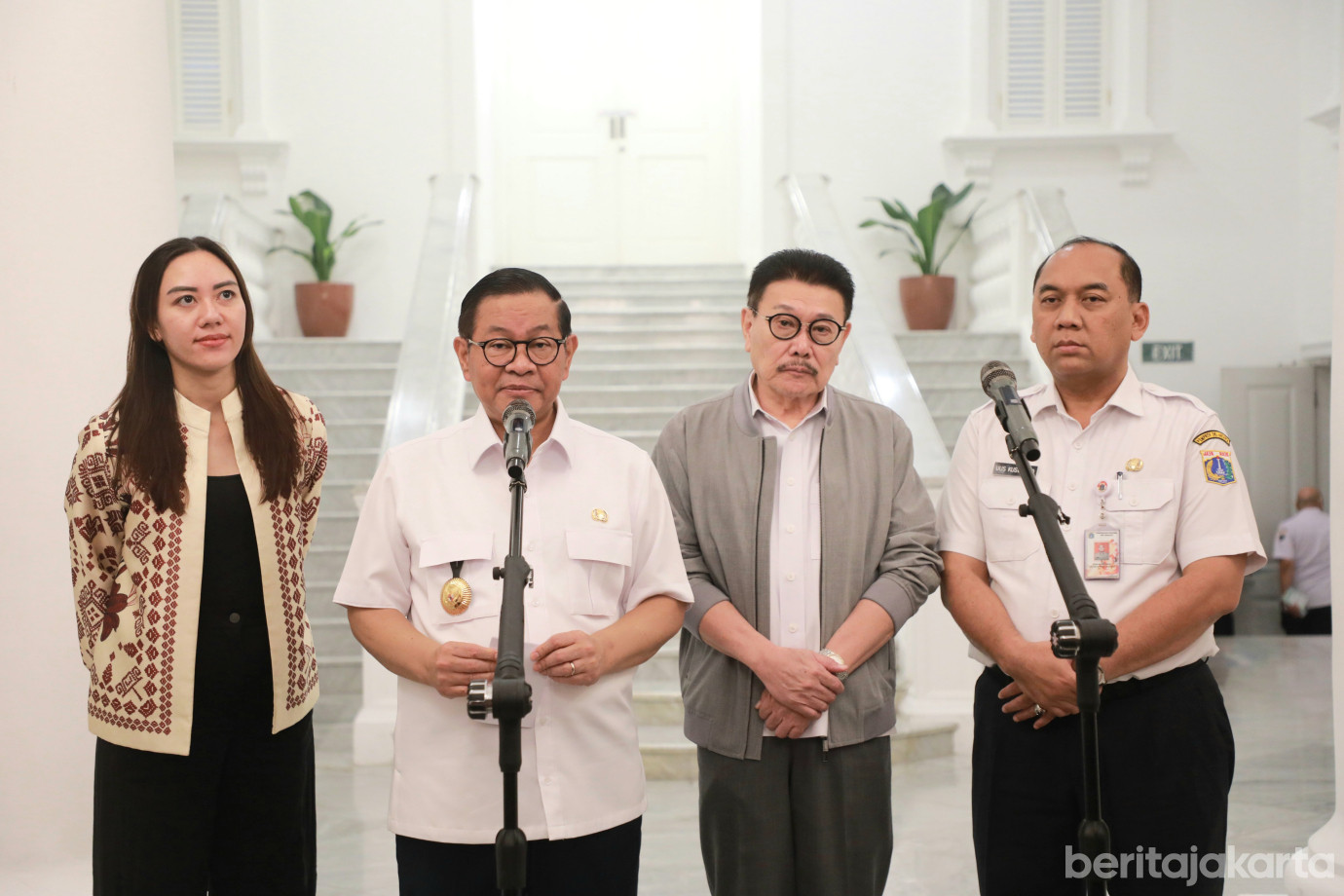 9 townhallurahcamat.jpg