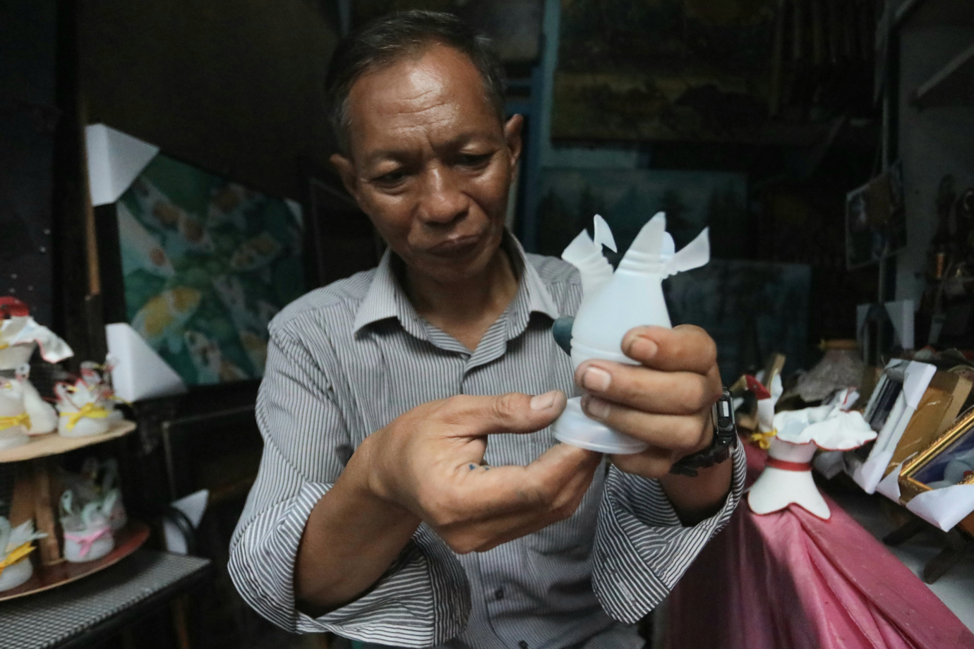 3 Limbah Plastik Disulap Jadi Karya Seni Bernilai Jual_3.jpg