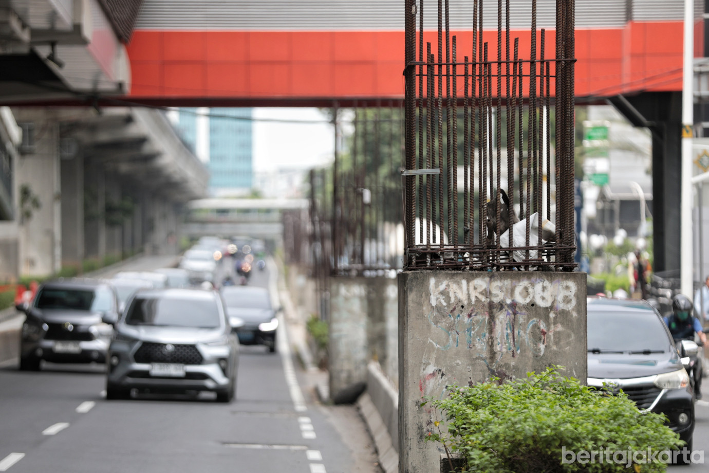 5.Pemprov DKI Bongkar Tiang Monorel di HR Rasuna Said Pekan Depan.jpg